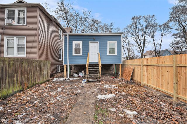 4636 W Erie Street, Chicago, IL 60644