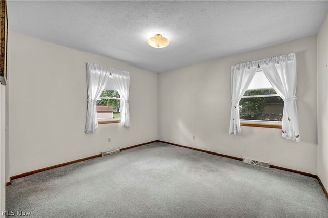 513 Russell Street, Newton Falls, OH 44444