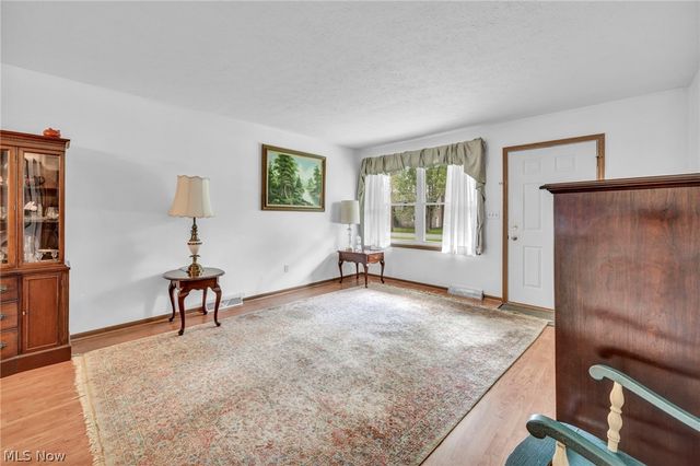 513 Russell Street, Newton Falls, OH 44444