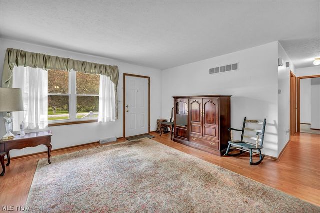 513 Russell Street, Newton Falls, OH 44444