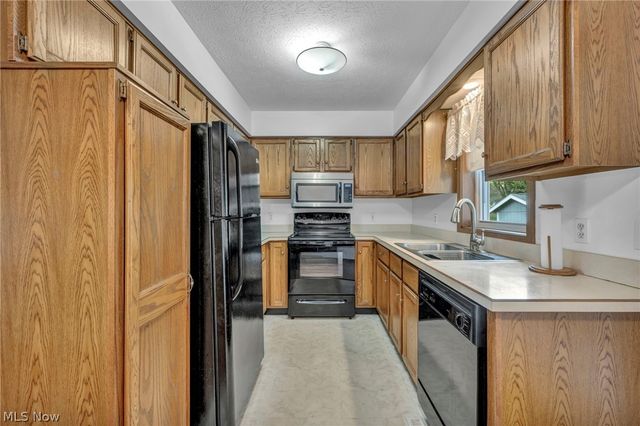 513 Russell Street, Newton Falls, OH 44444