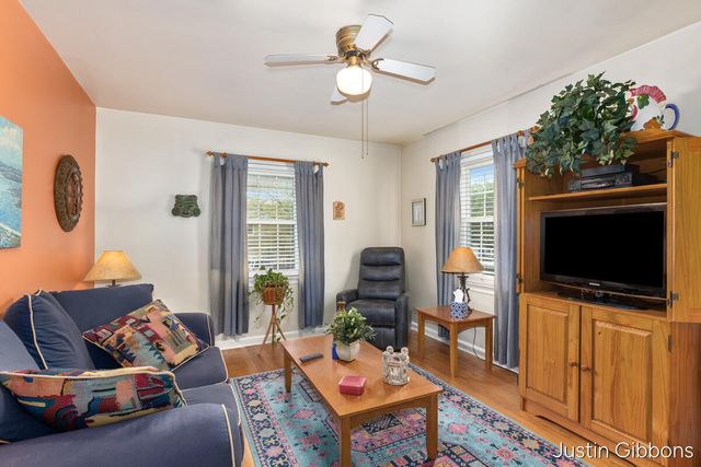 1708 Hiawatha Road SE, Grand Rapids, MI 49506