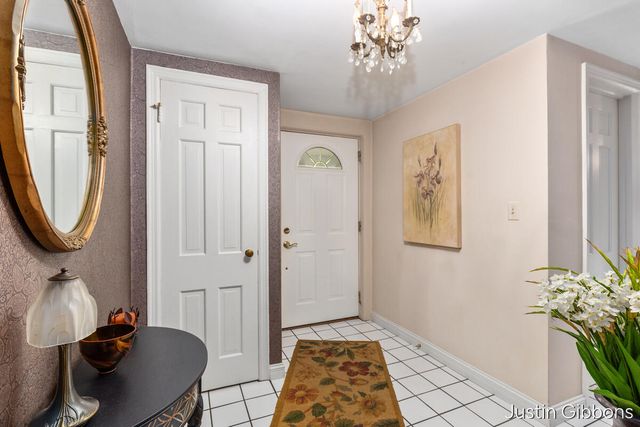 1708 Hiawatha Road SE, Grand Rapids, MI 49506