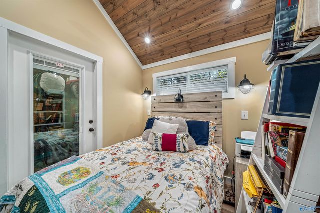 608 County Road 642, Mentone, AL 35984