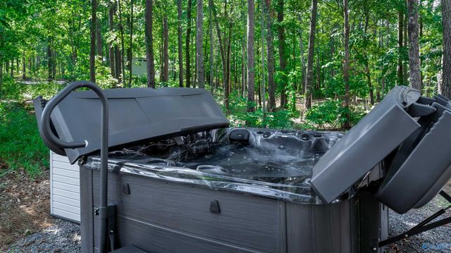 608 County Road 642, Mentone, AL 35984