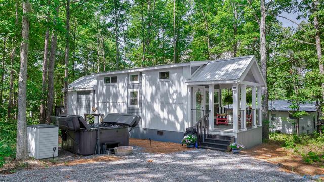 608 County Road 642, Mentone, AL 35984