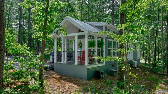 608 County Road 642, Mentone, AL 35984