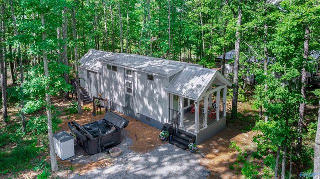 608 County Road 642, Mentone, AL 35984
