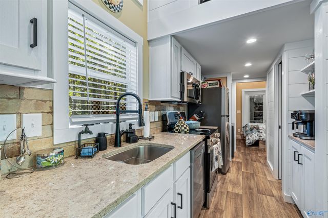 608 County Road 642, Mentone, AL 35984