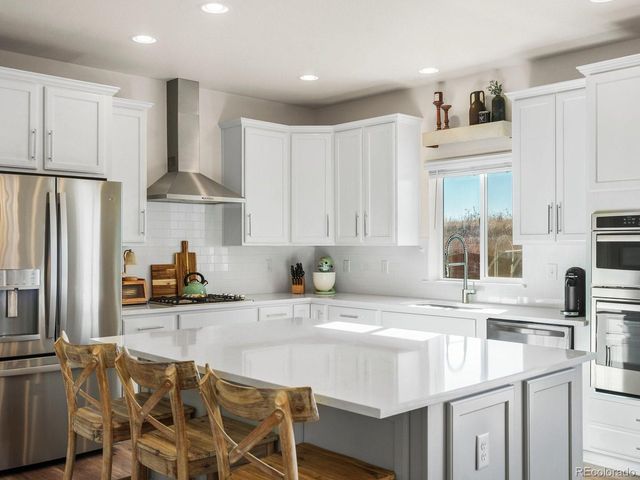 1880 E Fox Glove Ln, Milliken, CO 80543