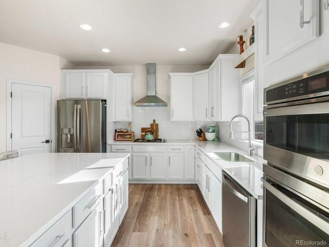 1880 E Fox Glove Ln, Milliken, CO 80543