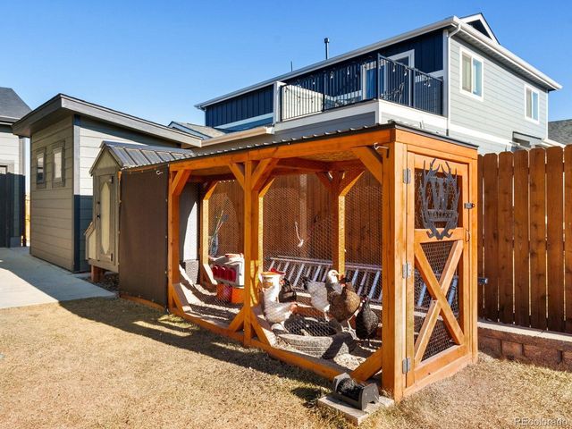 1880 E Fox Glove Ln, Milliken, CO 80543