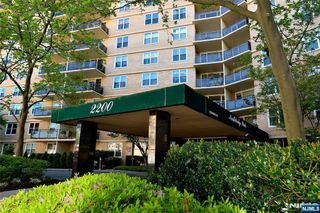 2200 N Central Road 5 D, Fort Lee, NJ 07024