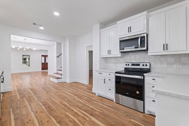 1516 S Adams Street, Fort Worth, TX 76104