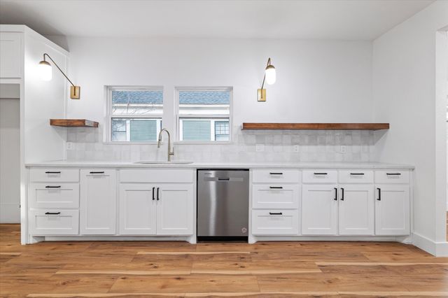 1516 S Adams Street, Fort Worth, TX 76104