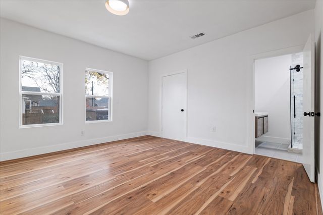 1516 S Adams Street, Fort Worth, TX 76104