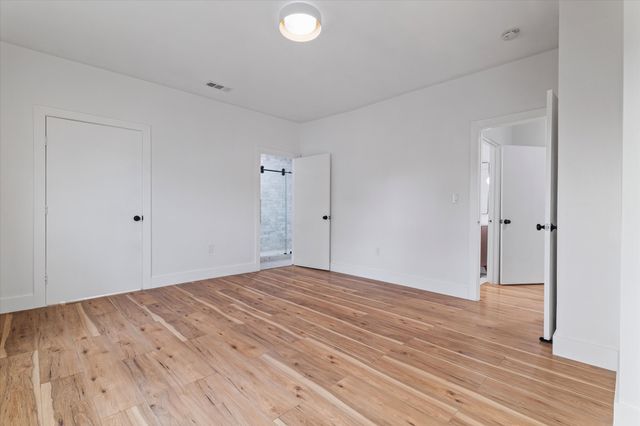 1516 S Adams Street, Fort Worth, TX 76104