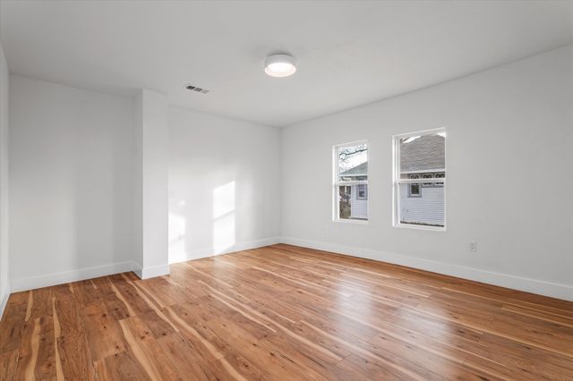 1516 S Adams Street, Fort Worth, TX 76104