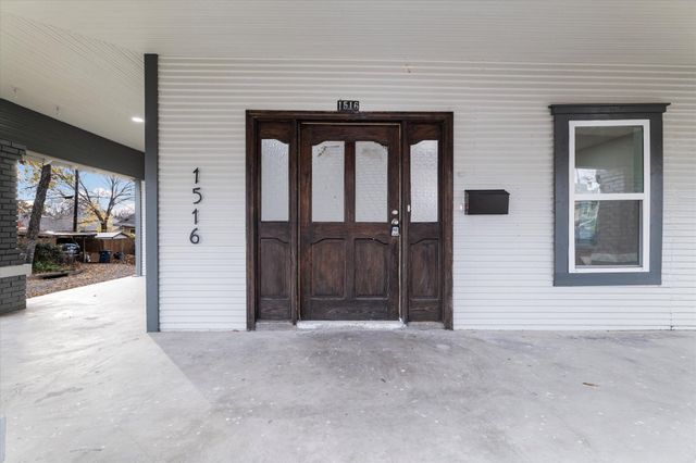 1516 S Adams Street, Fort Worth, TX 76104