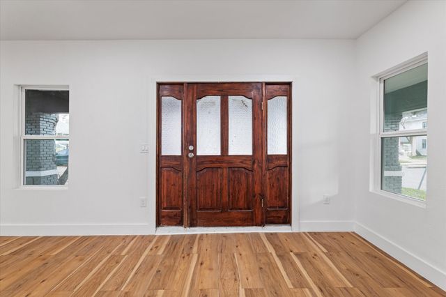 1516 S Adams Street, Fort Worth, TX 76104