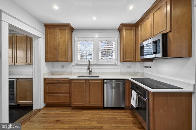 154 MONTAGUE AVE, Winchester, VA 22601