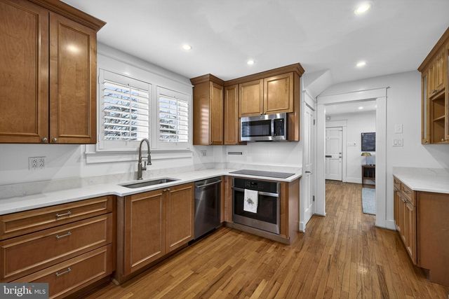 154 MONTAGUE AVE, Winchester, VA 22601