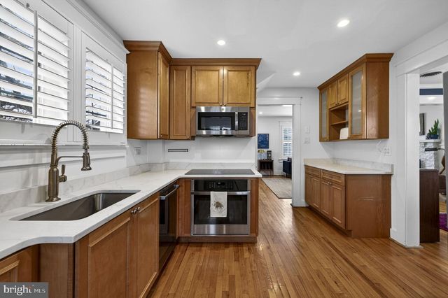 154 MONTAGUE AVE, Winchester, VA 22601