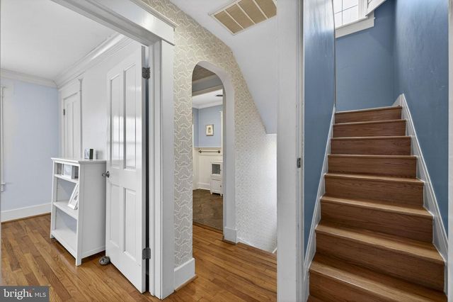 154 MONTAGUE AVE, Winchester, VA 22601