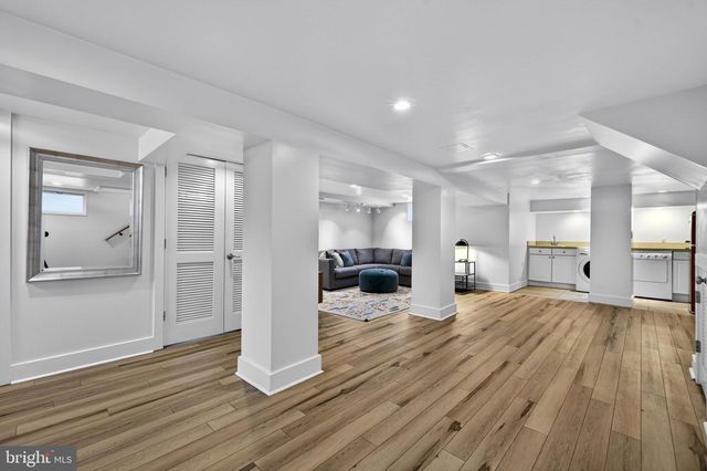 154 MONTAGUE AVE, Winchester, VA 22601