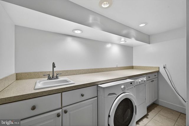 154 MONTAGUE AVE, Winchester, VA 22601