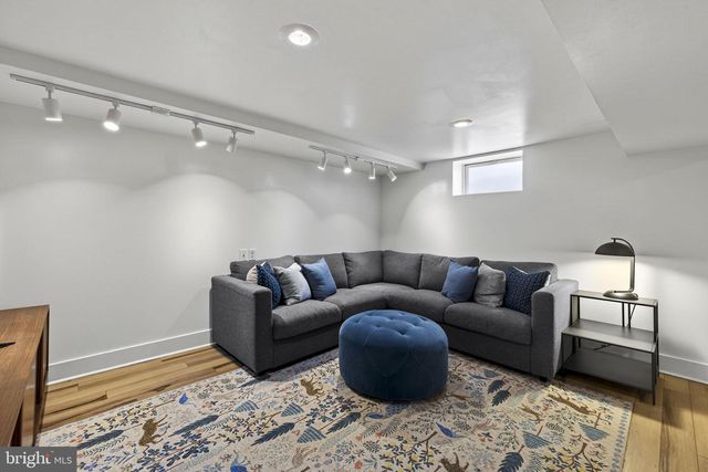 154 MONTAGUE AVE, Winchester, VA 22601