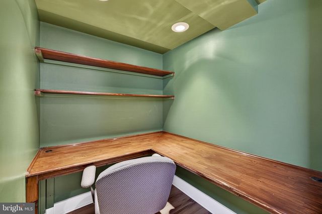 154 MONTAGUE AVE, Winchester, VA 22601