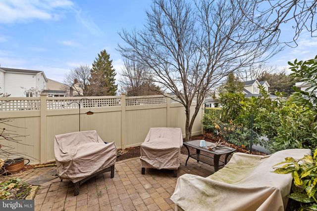 154 MONTAGUE AVE, Winchester, VA 22601