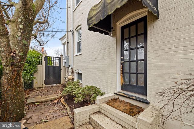 154 MONTAGUE AVE, Winchester, VA 22601