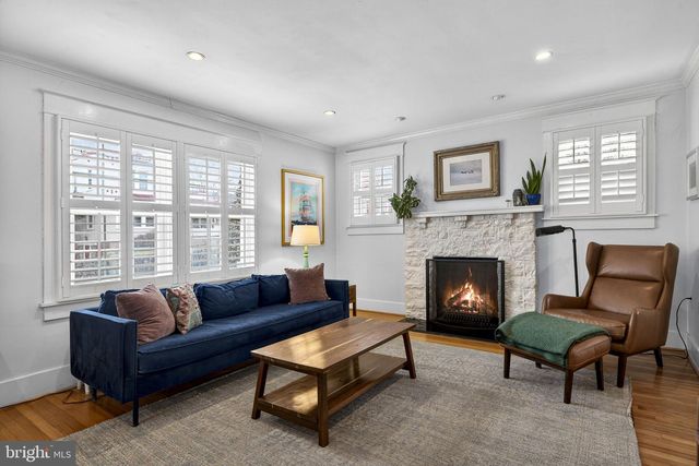 154 MONTAGUE AVE, Winchester, VA 22601