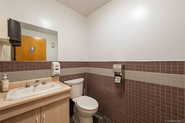 12-19 37th Avenue, Long Island City, NY 11101