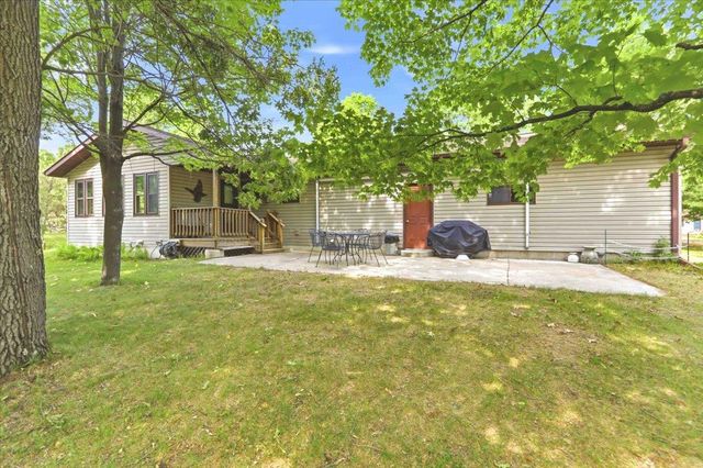489 16th Avenue, Nekoosa, WI 54457