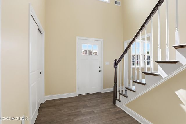 13 Laketree Court, Manchester, NJ 08759