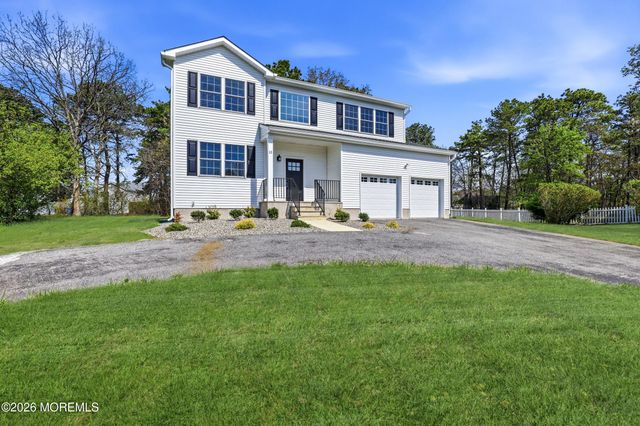 13 Laketree Court, Manchester, NJ 08759