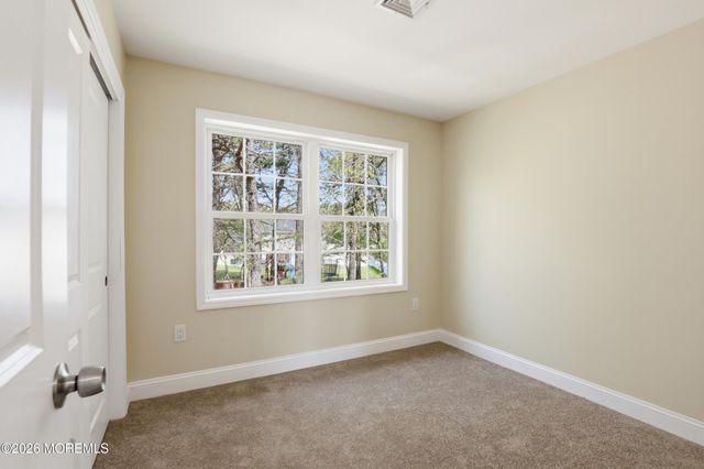 13 Laketree Court, Manchester, NJ 08759