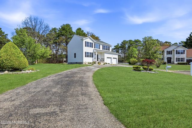 13 Laketree Court, Manchester, NJ 08759