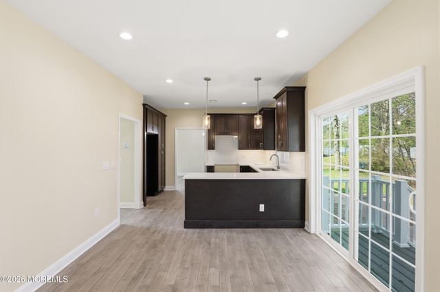 13 Laketree Court, Manchester, NJ 08759