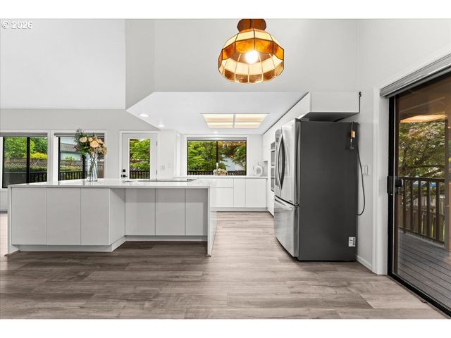 1280 Nw 175TH Pl, Beaverton, OR 97006