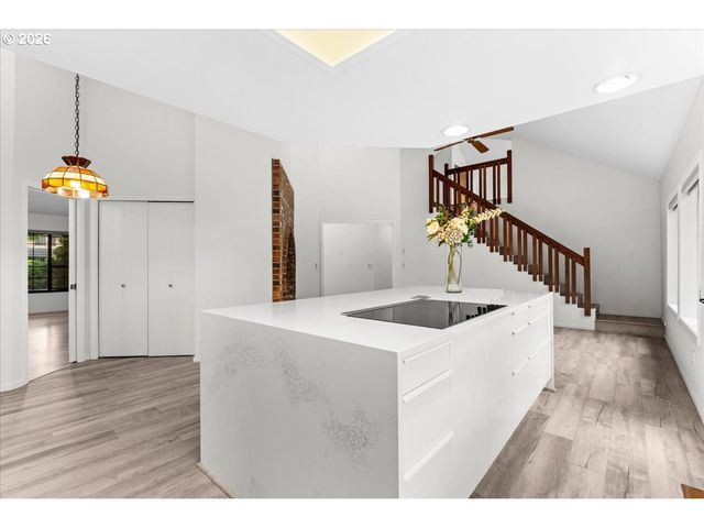1280 Nw 175TH Pl, Beaverton, OR 97006
