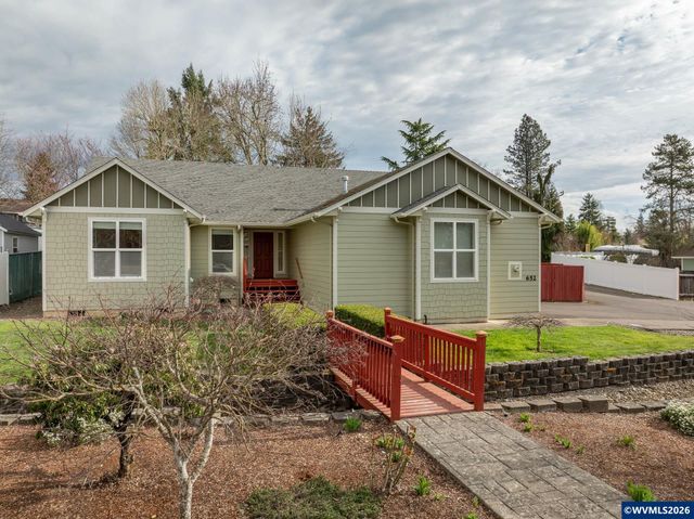 652 NW Jasper St, Dallas, OR 97338