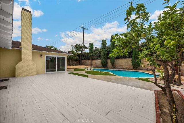 5255 E Bergh Drive, Anaheim, CA 92807