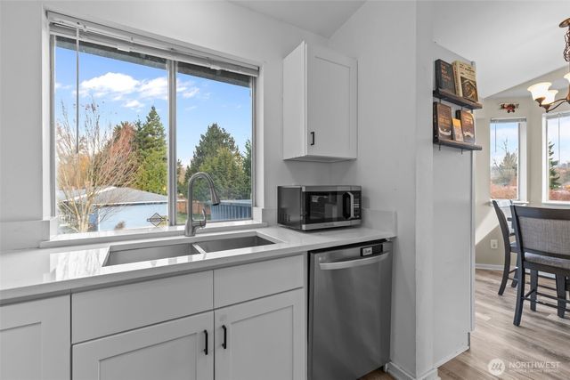 341 2nd Avenue SE, Pacific, WA 98047