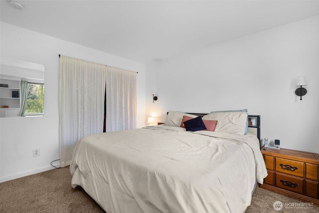 341 2nd Avenue SE, Pacific, WA 98047