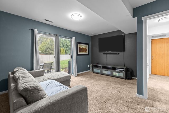 341 2nd Avenue SE, Pacific, WA 98047