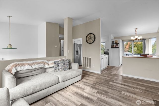 341 2nd Avenue SE, Pacific, WA 98047